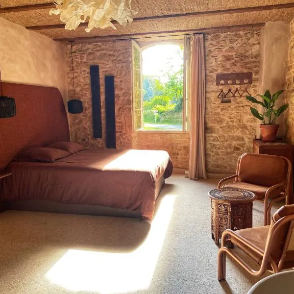 Maison as Cambous, hotel em Sauveterre-la-Lémance