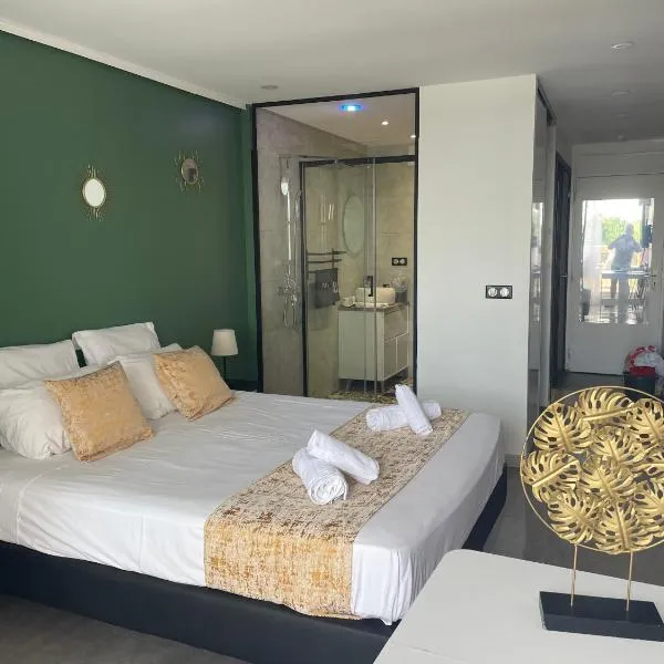 STUDIO CAMP NATURISTE VUE MER, le Gilyves cocooning, hotel in Cap d'Agde