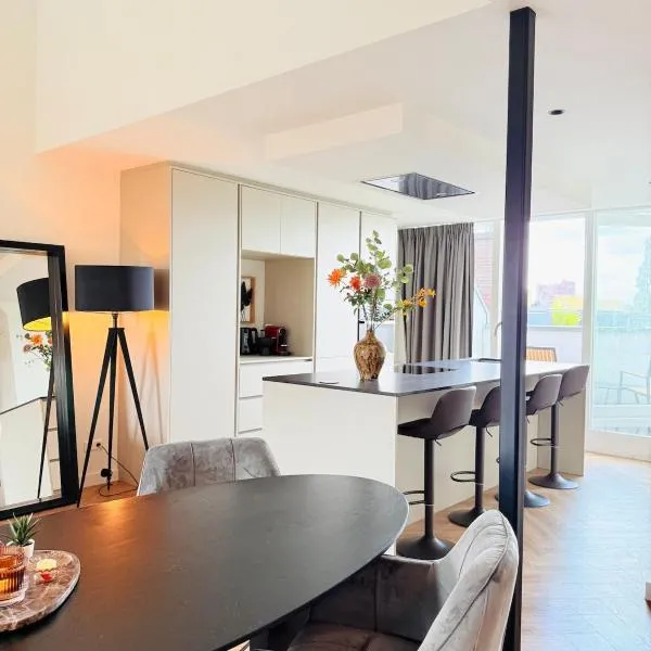 Cooth's Luxury Loft with City Views, hotel in Breda