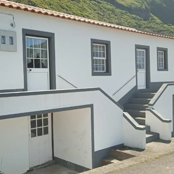 Casa do avô Almeida, hotel in Lajes das Flores