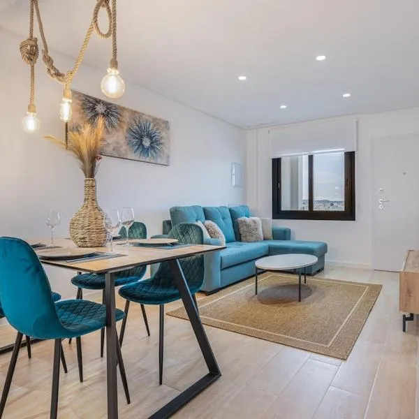 Penthouse with Pool & Rooftop, hotel en Orihuela Costa