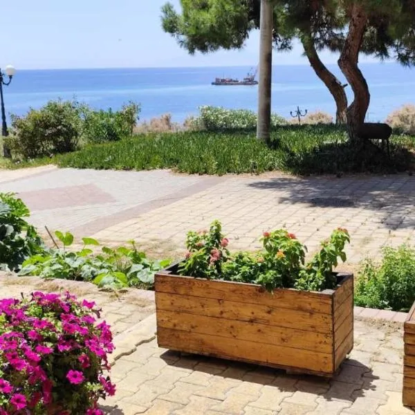 Serene Vintage, hotel in Nea Moudania