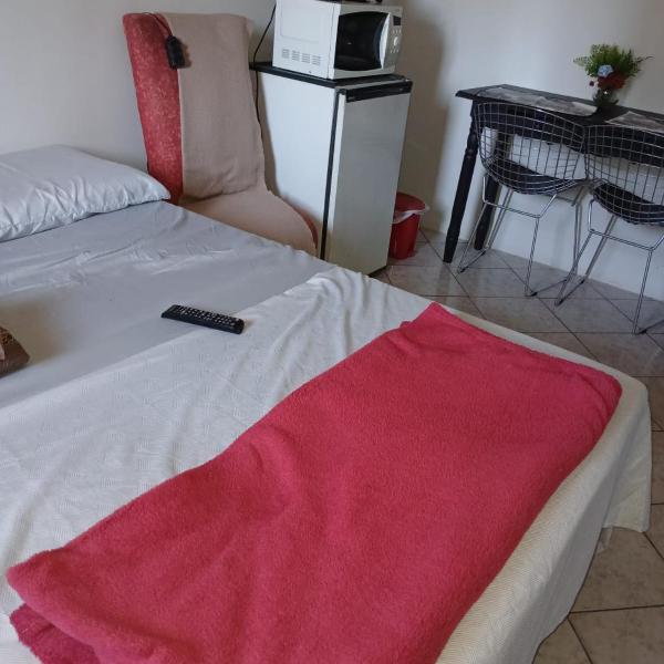 Quarto com banheiro casa da Mari - Foto 2