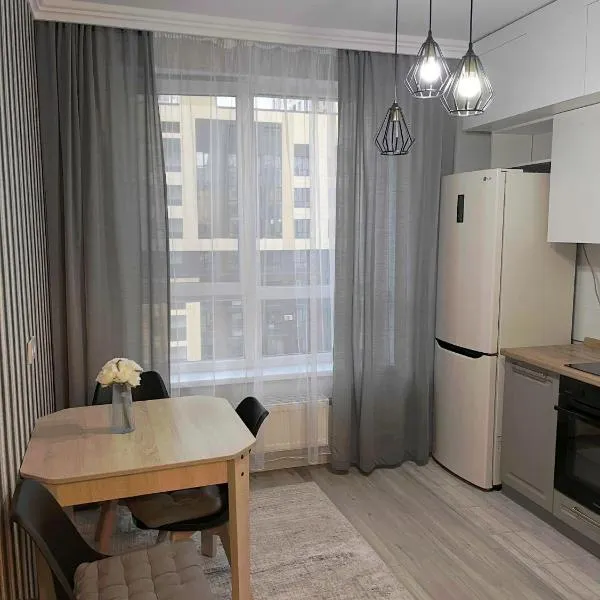 Only Sun квартира рядом с EXPO，位于阿斯塔纳的酒店