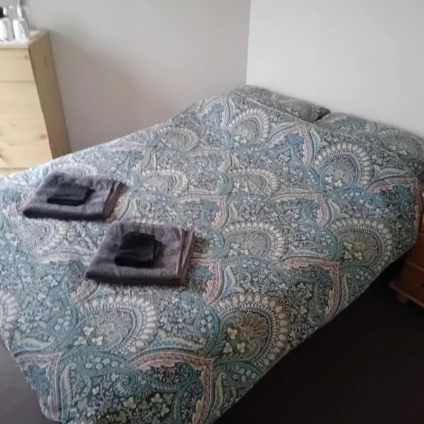 Room for rent in Waterford City, Ireland, ξενοδοχείο στο Γουότερφορντ