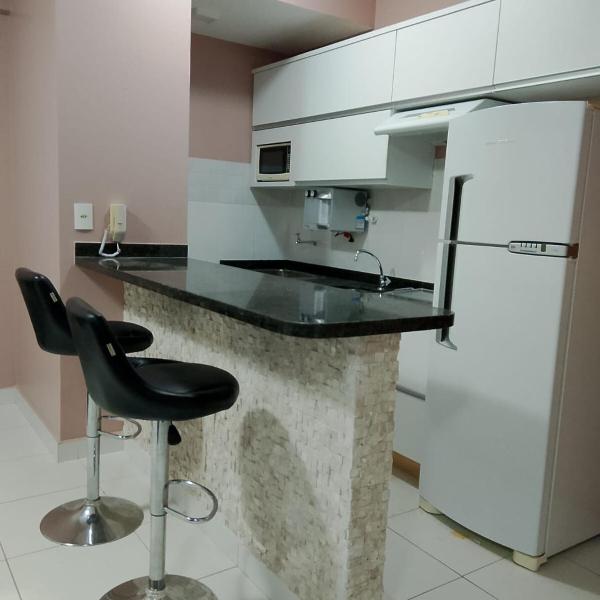 Flat completo com piscina e academia no Setor Bueno em Goiânia