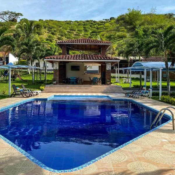 Hotel Campestre La María Toro Valle, hotel di Toro