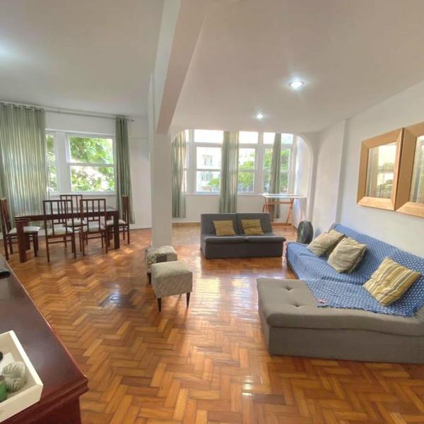 Posto 6, one block from the beach, spacious and economical