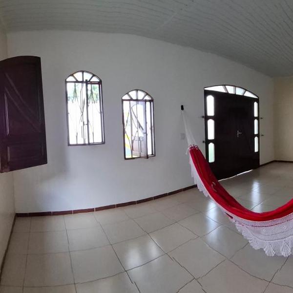 Espaço inteiro na Vila dos Cabanos com garagem