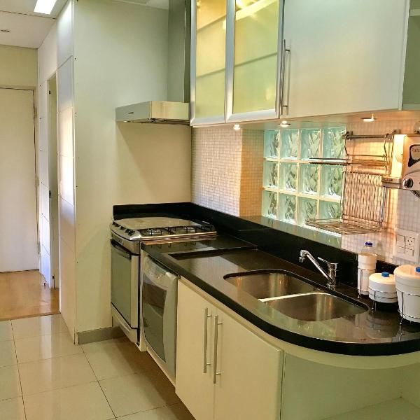 BHaus Family Republica - Grand Apartment 126m2 e 2 suítes - Prédio Histórico - Centro - Ao lado do metrô - Acomoda 4 pessoas - Foto 4