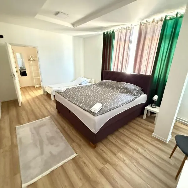 Rooms ALEA, hotel in Sanski most