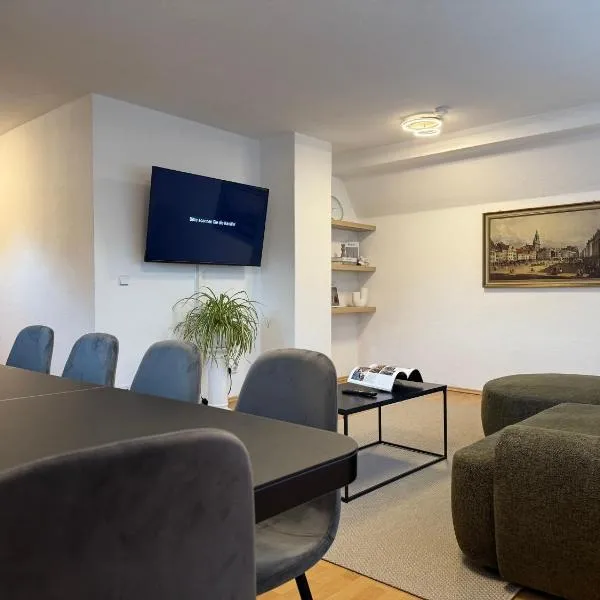 Modernes Familienapartment mit Parkplatz nahe Großer Garten, hotel in Dresden