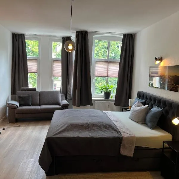 MAGDEBURG STAY MS05 Kleiststrasse 4 - Zentral - Deluxe - 6 Personen - Nahe HBF - Große Wohnung 3 Schlafzimmer - Top Ausstattung, hotel in Magdeburg