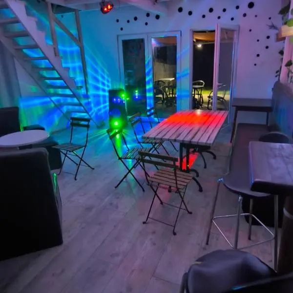cunami kucica, hotel in Belgrade
