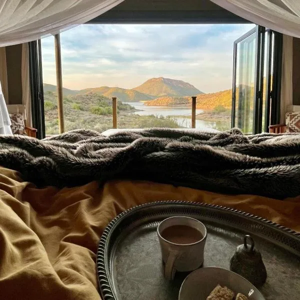 Tula Retreat - Secluded Karoo Escape - Hot Tub - Private Boat Arrival, hotel a Calitzdorp