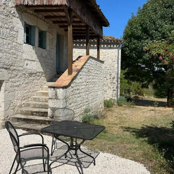 Gîte La Vésarnie, hotel em Montaigu-de-Quercy