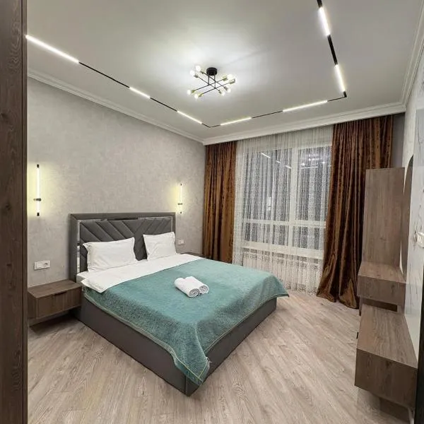 Панорамная евродвушка комфорт-класса, hotel in Almaty