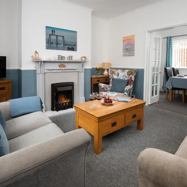 Cosy Seaside Hideaway in Northumberland with 1 pet welcome from November to March, hotel in Newbiggin-by-the-Sea