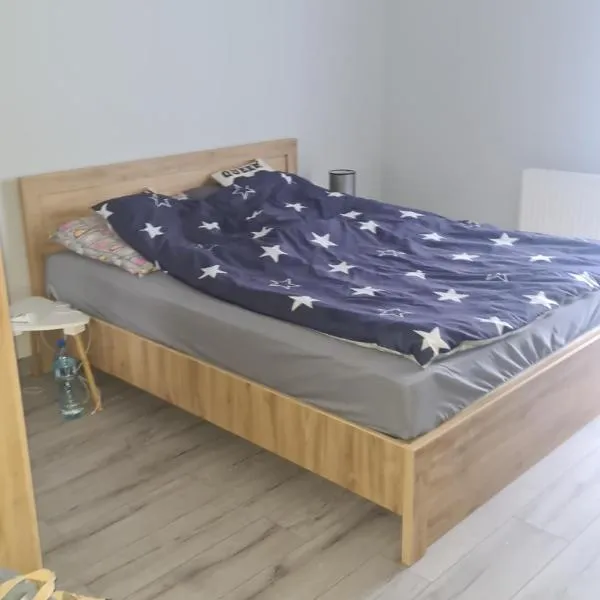 Zuzia Apartments, hotel a Chojna