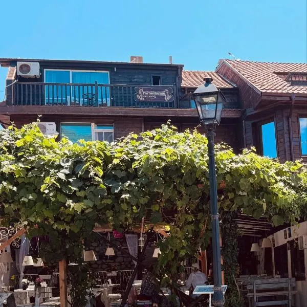 The Two Anchors, hotel v destinaci Nesebar