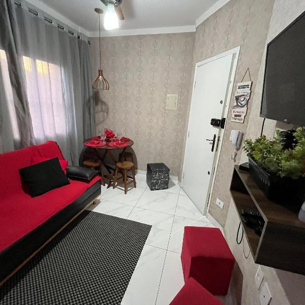 113 Canto do Forte - 1dorm - 200 m da Praia e 20m dos Bares e restaurantes - Estacionamento gratuito e WI Fi , Tv