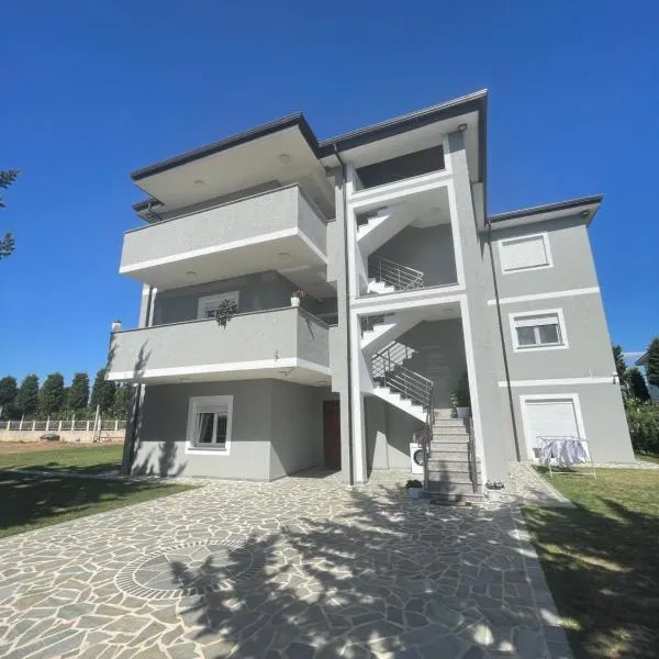 Sol Apartments, hotel a Lezhë (Alessio)