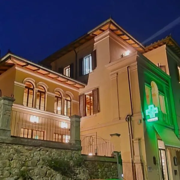 Palazzo delle Erbe, hotel v destinaci Casole dʼElsa