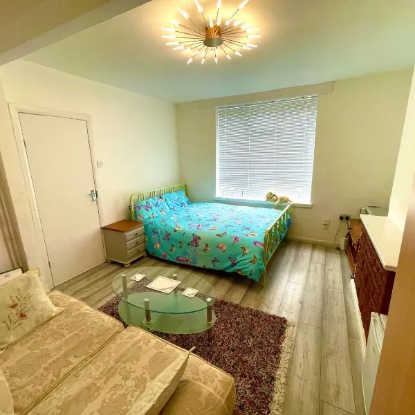 Cosy Carshalton Double Retreat, hotel en Carshalton