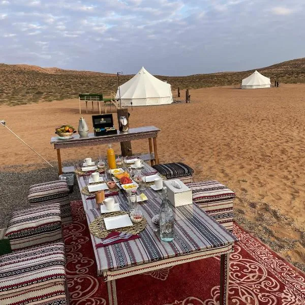 ShootingStar Private Camp, hotel v destinaci Shāhiq