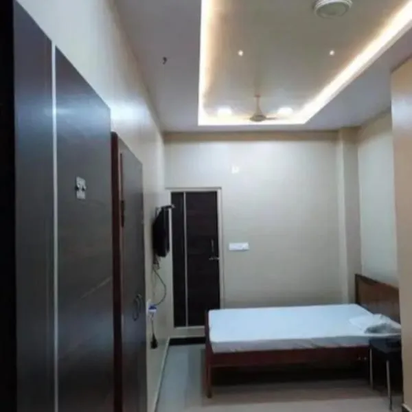 Parbramha bhakt nivas, hotel in Pandharpur