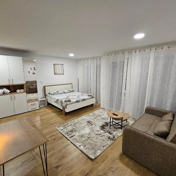 River stone studio, hotel in Prizren