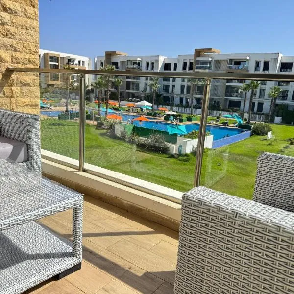 Presigia plage des nation Vacation Home, hotel in Sidi Bouqnadel
