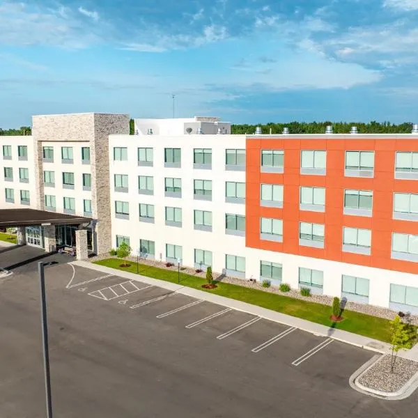 Holiday Inn Express & Suites Marinette by IHG, hotell sihtkohas Marinette