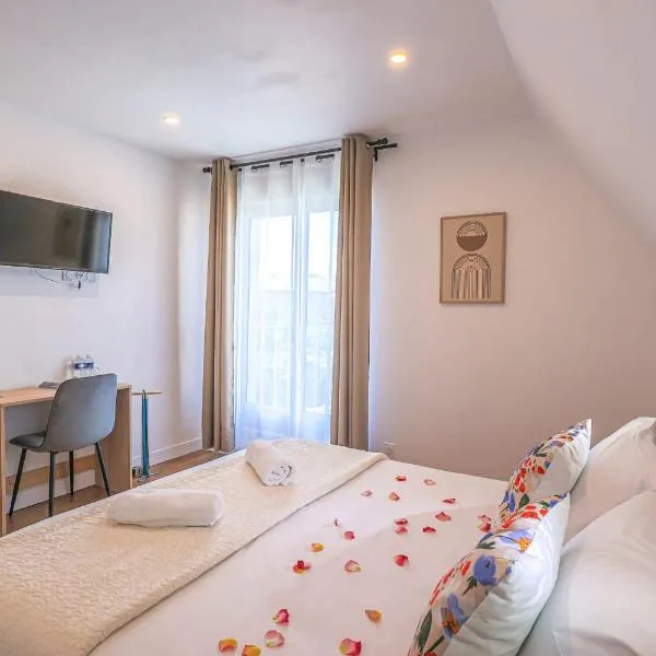 La Villa Cassinne Chambres Indépendantes, hotel in Montebourg