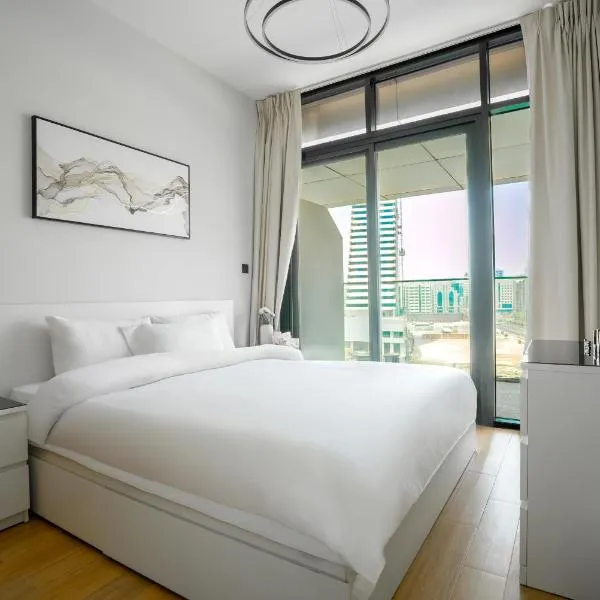 Canal View 1BR near Galleria Mall & Cleveland, hotel v destinaci Abu Dhabi
