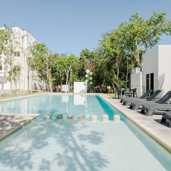 Spacious 3BR 3 Pools Gym 500MB WiFi Parking, hotel a Playa del Carmen