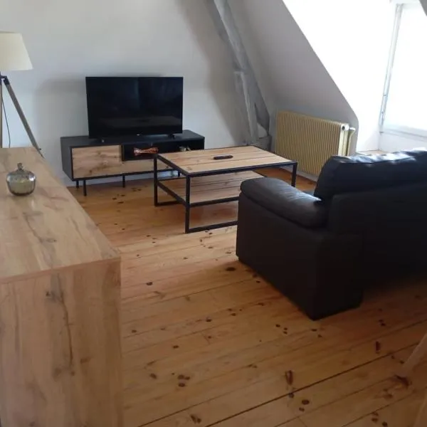 Appartement renové 46m2 - Climatisé, Calme et proche commodités, hotel em Tulle