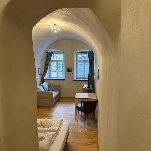 Gewölbe-Apartment am Schloss - Claycation, hotel a Marktbreit