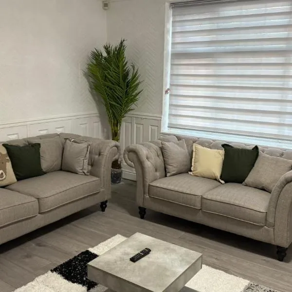 Peeams Abode Borehamwood, hotel in Borehamwood