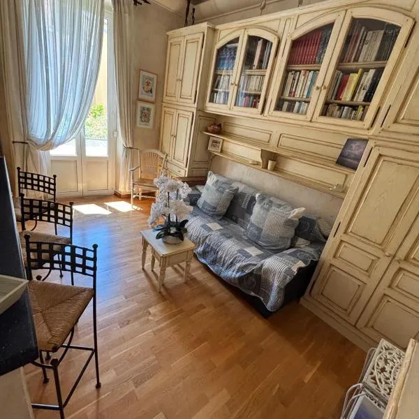 2 pièces au centre de Monaco, hotel din Monte Carlo