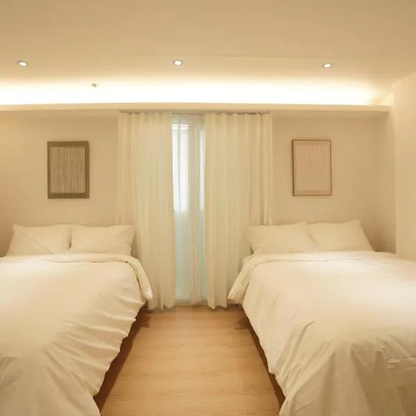 Nomad Stay in Hongdae, hotel em Seul