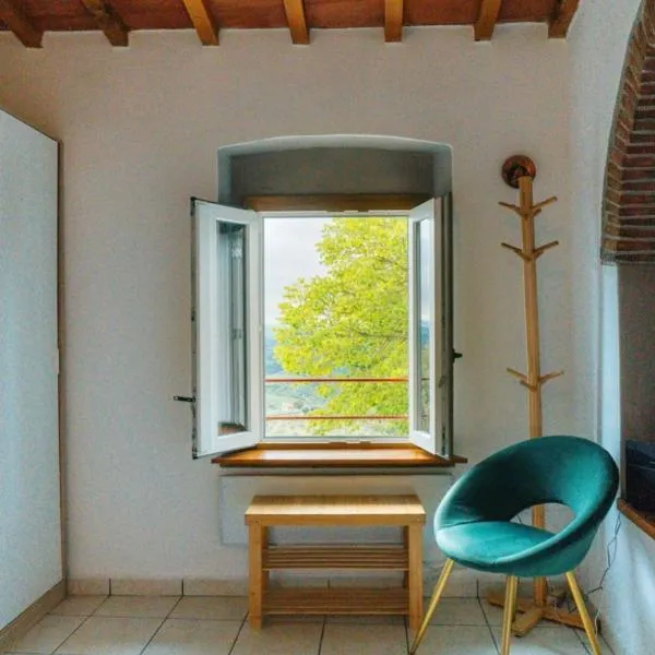 Bilocale Artimino campagna toscana, hotel v destinaci Artimino