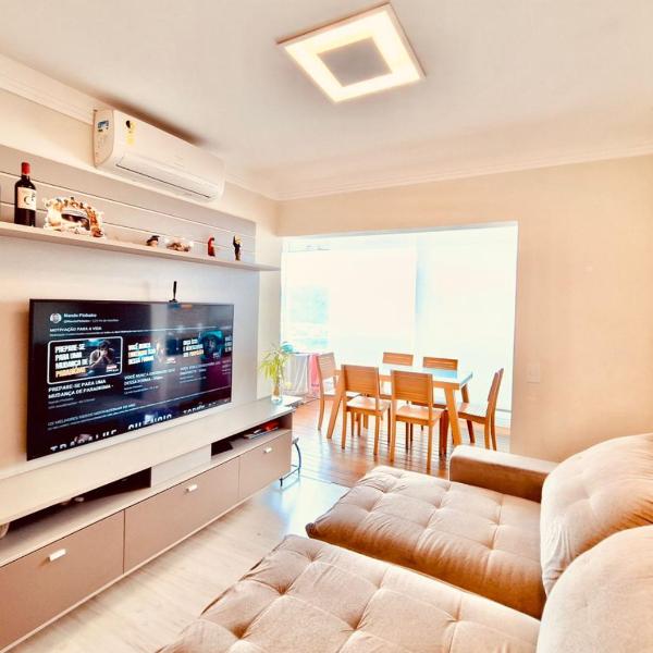 Aluguel de Apartamento em Santos com 2 Quartos e Churrasqueira na Varanda