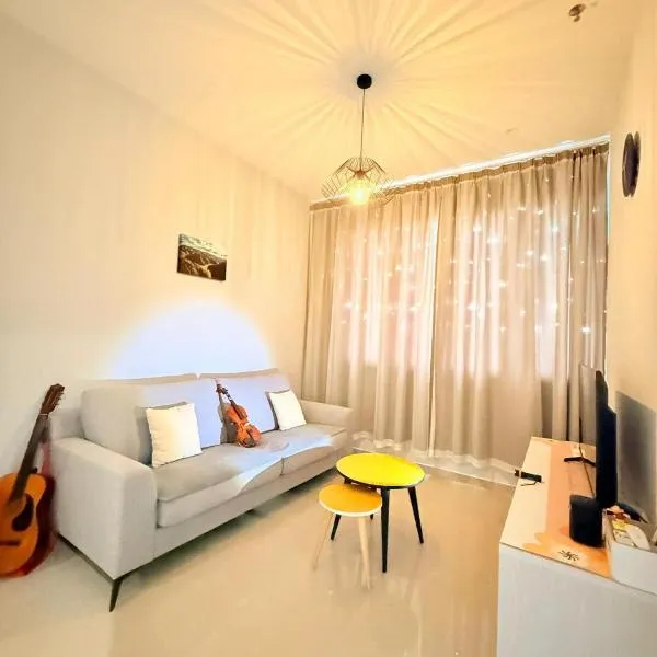 Iconic Regency Service Residences - Bee's Home, hotelli kohteessa Bayan Lepas