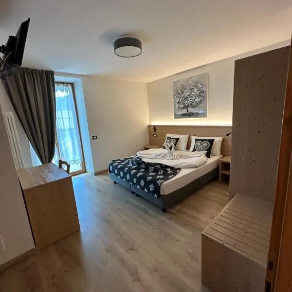 LE 4 STAGIONI, hotel din Cavedago