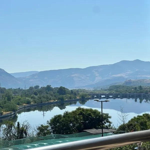 River view Kardzhali, hotel in Kŭrdzhali