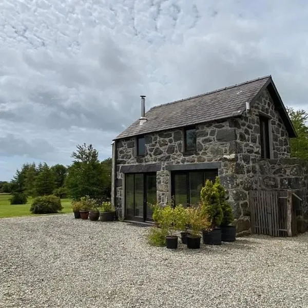Tyddyn Y Felin, Coach House、Llangybiのホテル