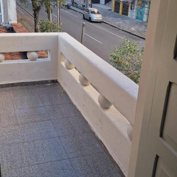 Quarto no coracao da cidade entre batel, merces e centro Excelente localizacao - Foto 5