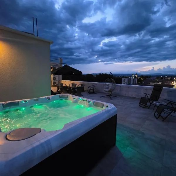 Penthouse Olivia Međugorje - Private Jacuzzi, hotel in Međugorje
