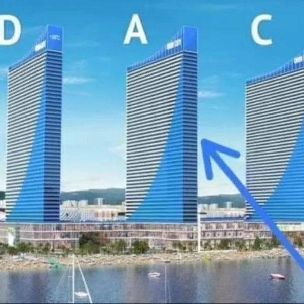 ORBI CITY Luxe Suites Hotel, hotel in Batumi